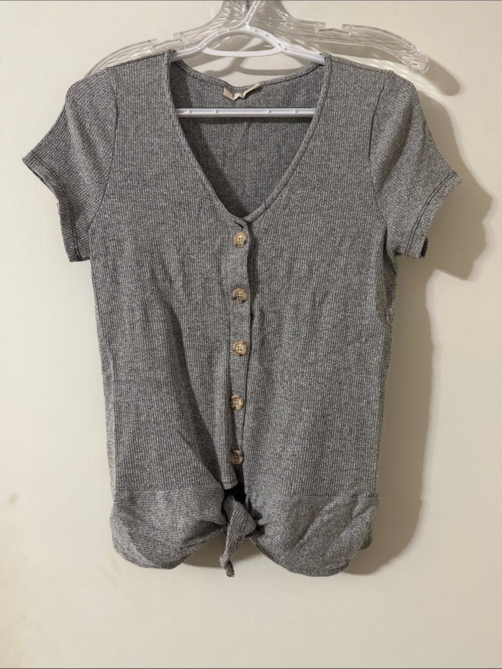 Ribbed Gray Button-Front Tie-Hem Short Sleeve Top